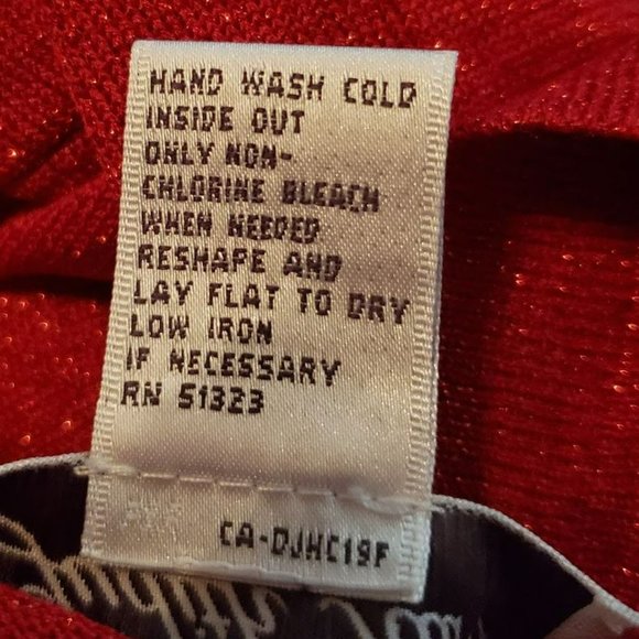 Judith Hart Woman Red Sparkle Metallic Dressy Glitter Cardigan Sweater 2X - Picture 5 of 5